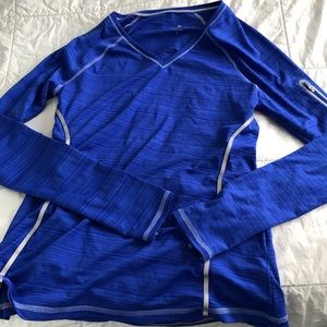 Blue small Athleta long sleeve shirt